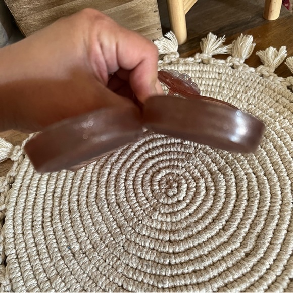 MELISSA Harmonic Flip Flop
Sandals Scalloped Shell Scented Size 3 - Picture 6 of 12